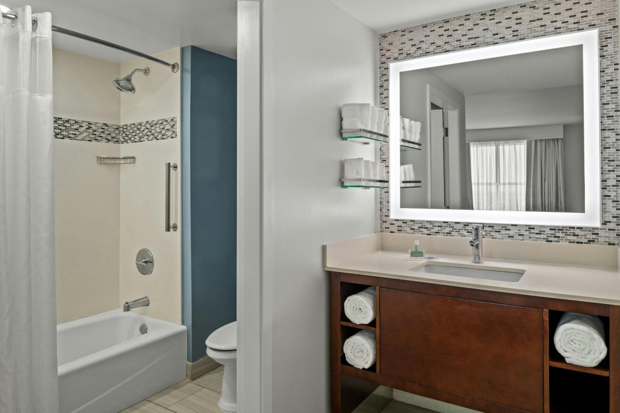 Hotel By Marriott Daytona Oceanfront