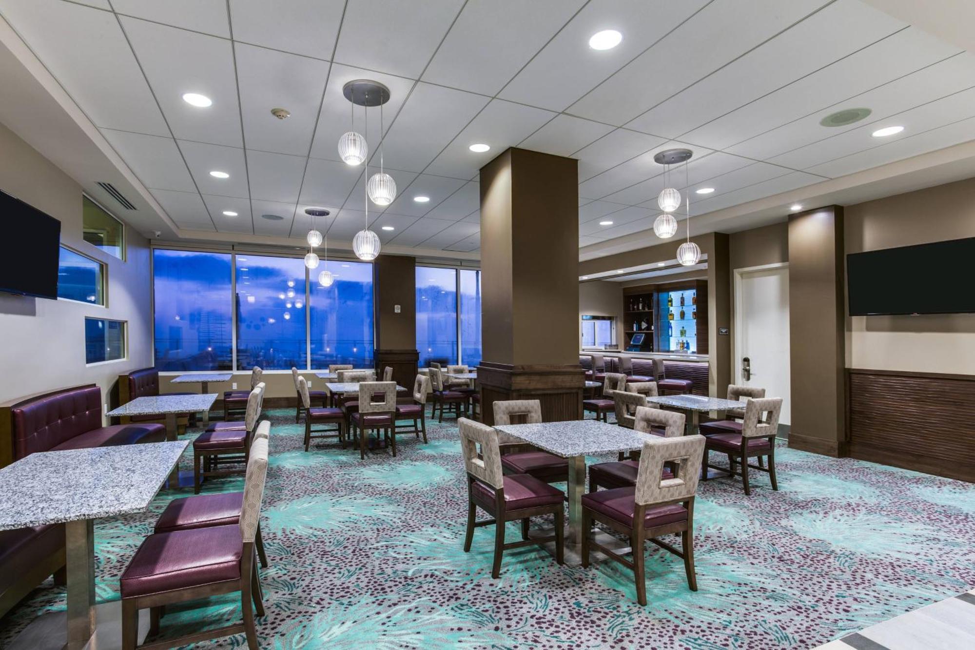 Hotel By Marriott Daytona Oceanfront