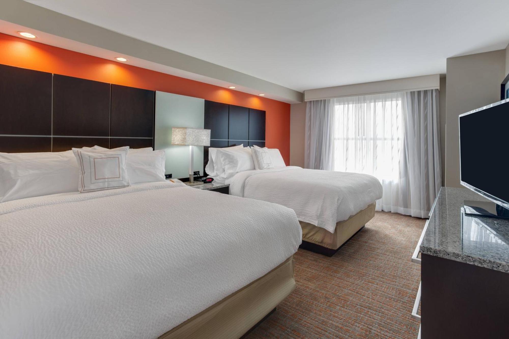 Hotel By Marriott Daytona Oceanfront 3*