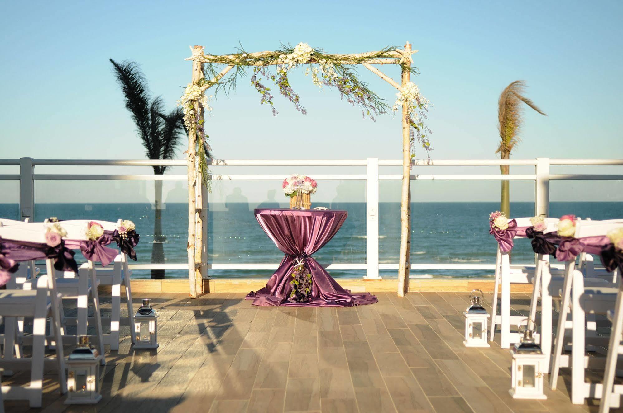 By Marriott Daytona Oceanfront Hotel 3*